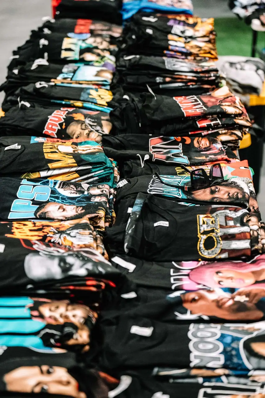 Collectors and vendor tables at a past Las Vegas Card Show
