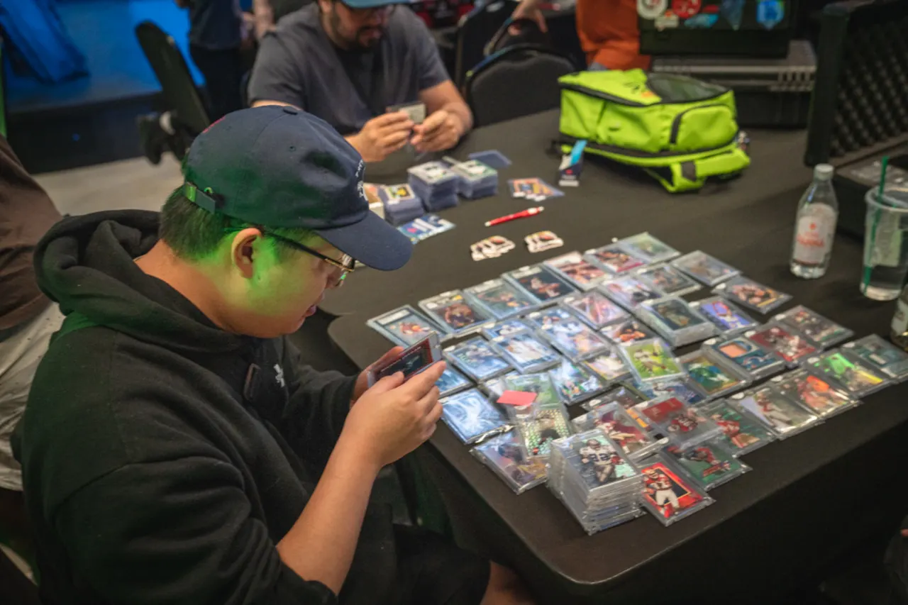 Collectors and vendor tables at a past Las Vegas Card Show